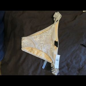 L.A. hearts floral ruffle cheeky bikini bottoms